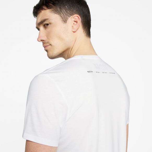 MEL-BOURNE T-Shirt